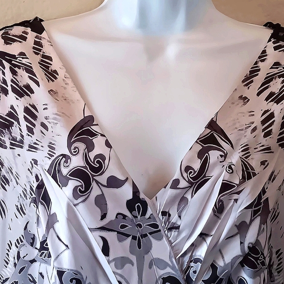 Boho Flowy Tunic Top Surplice Lace 2X Black White Business Casual Plus - Picture 3 of 11